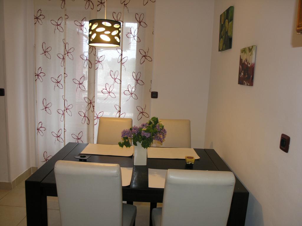 Apartment Noa Pula Rum bild